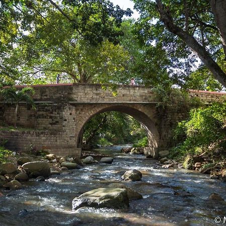 Hotel Buena Vista Copán エクステリア 写真