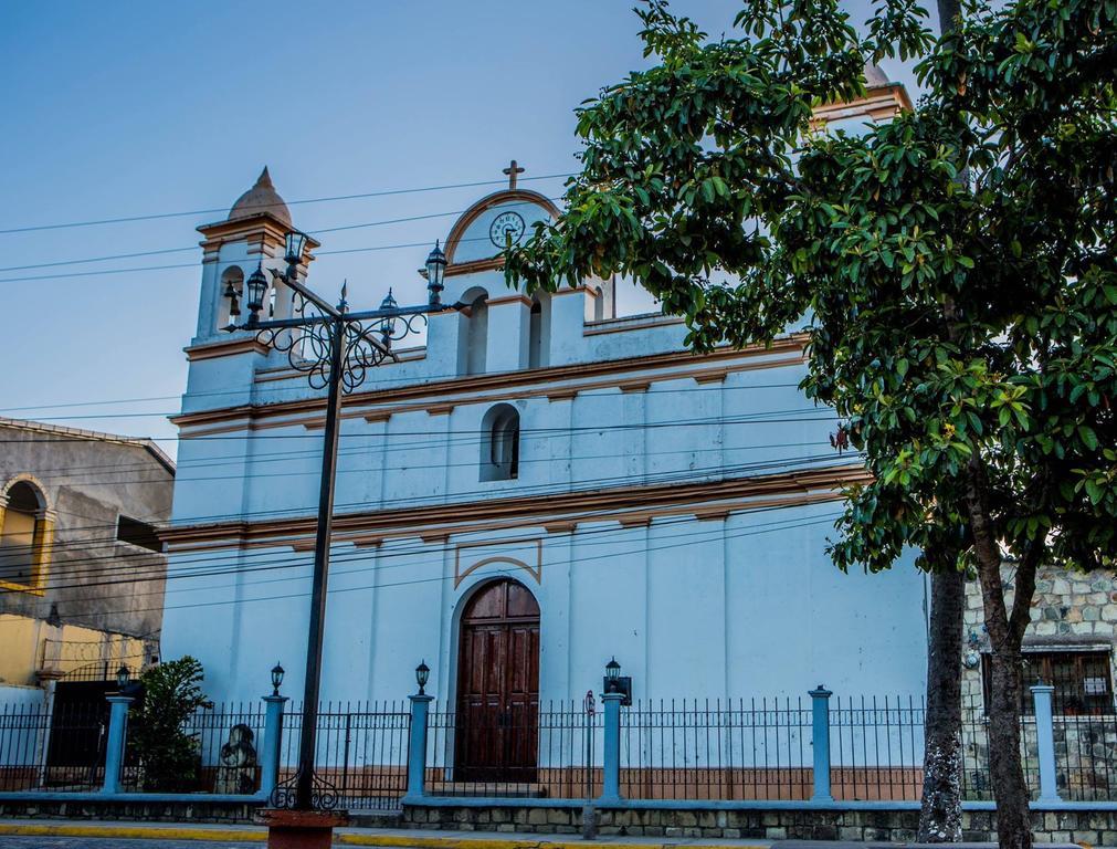 Hotel Buena Vista Copán エクステリア 写真