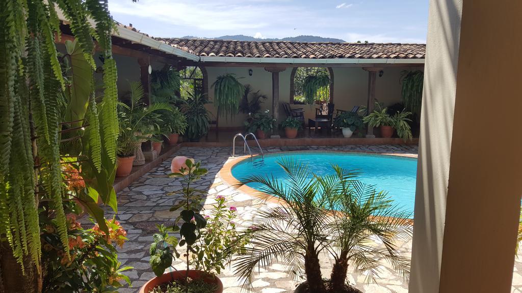Hotel Buena Vista Copán エクステリア 写真