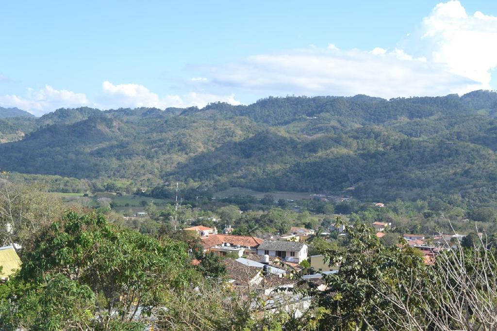 Hotel Buena Vista Copán エクステリア 写真