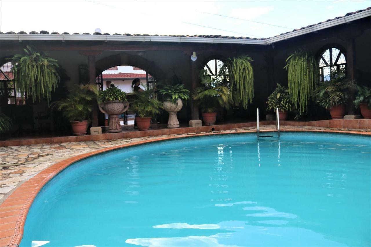 Hotel Buena Vista Copán エクステリア 写真