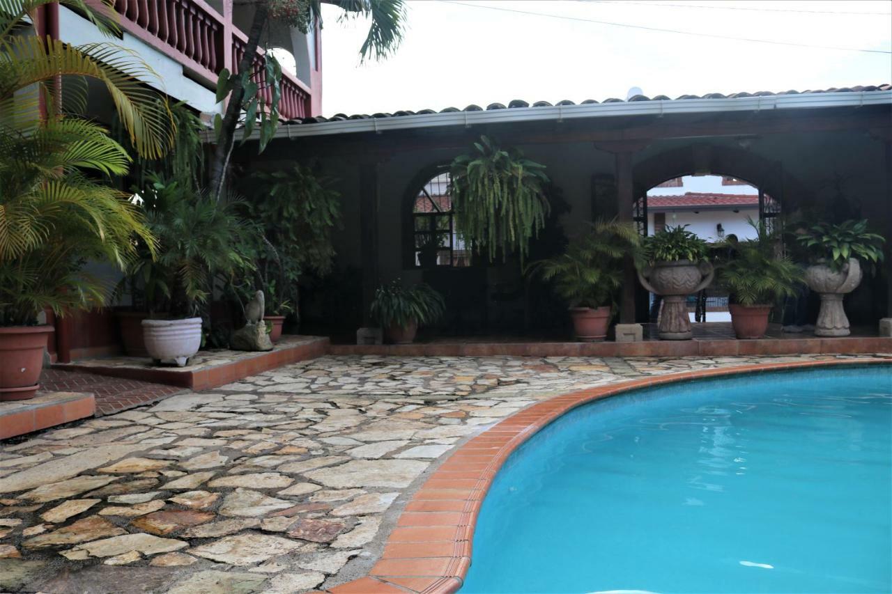 Hotel Buena Vista Copán エクステリア 写真