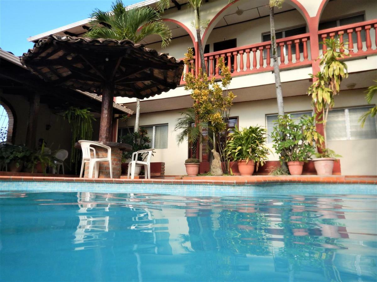 Hotel Buena Vista Copán エクステリア 写真