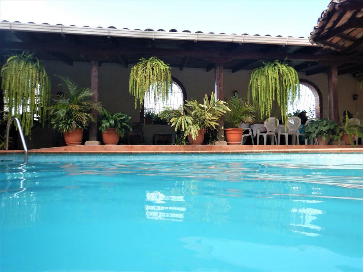Hotel Buena Vista Copán エクステリア 写真